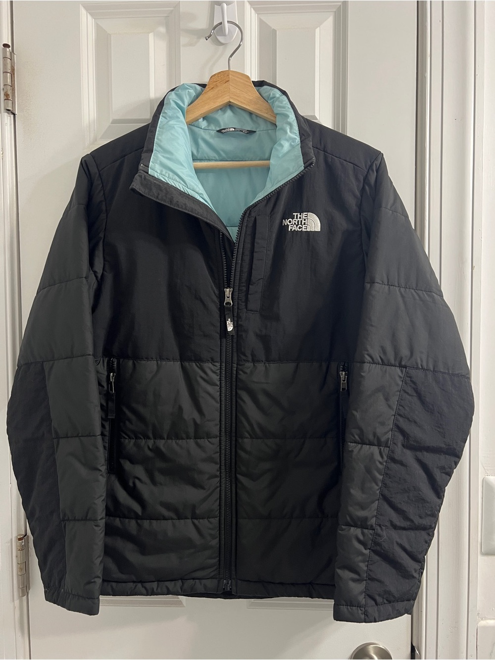 The North Face Youth Balanced Rock Puffer Jacket with Light Blue Lining XL 18-20